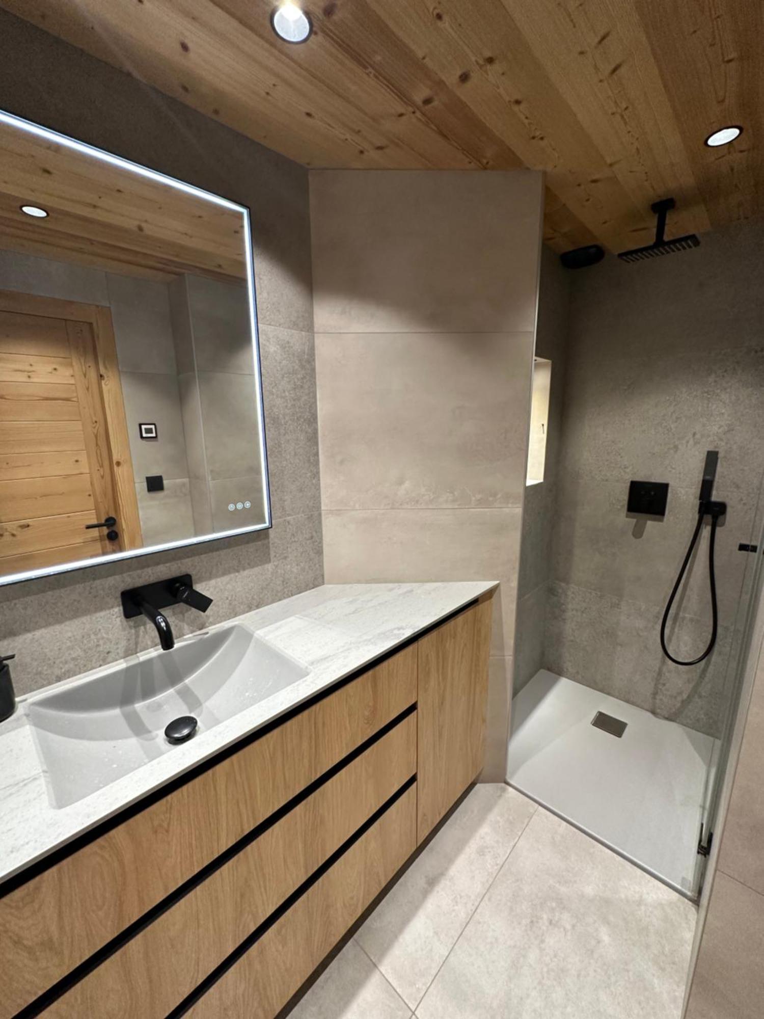 Luxueux Appartement T4 - Lac 5 Min - Parkings Privatifs - Vue Lac Et Montagne Annecy Exterior photo